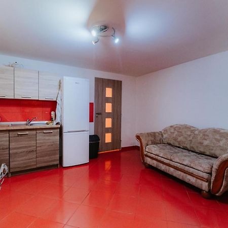 Ard Apartments - Levice Zewnętrze zdjęcie