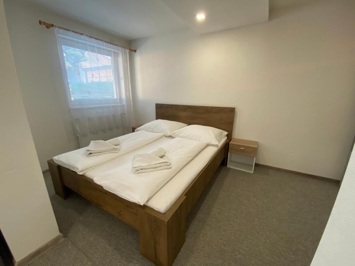 Ard Apartments - Levice Zewnętrze zdjęcie